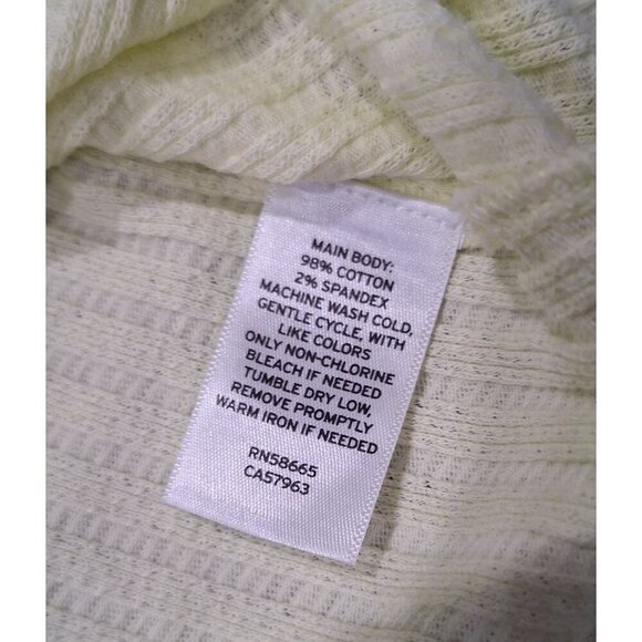 NWOT BP Yellow Pointelle Rib Crop Top Scoop Neck Henley/Sz. Medium - Picture 4 of 4